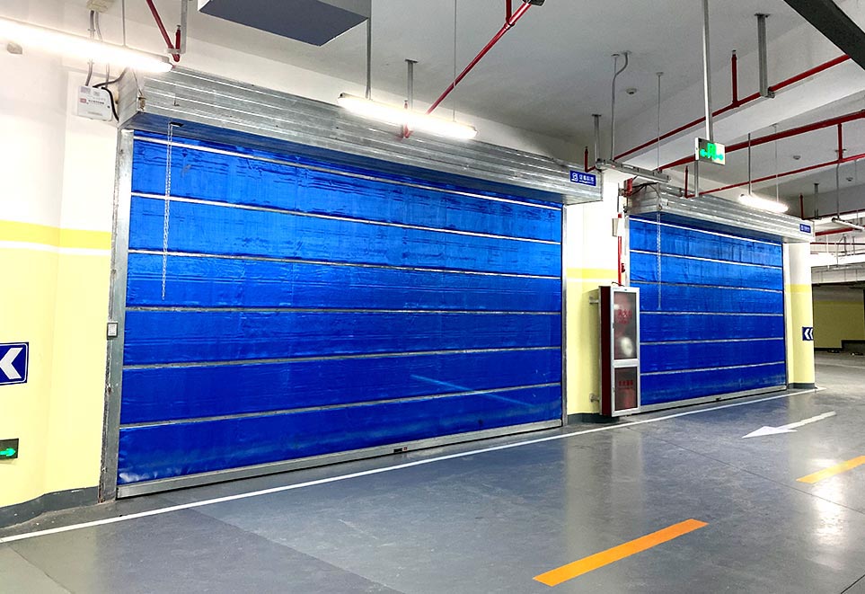 無機布防火卷簾門（卷軸式）